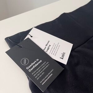 NWT Knix Your Move leggings